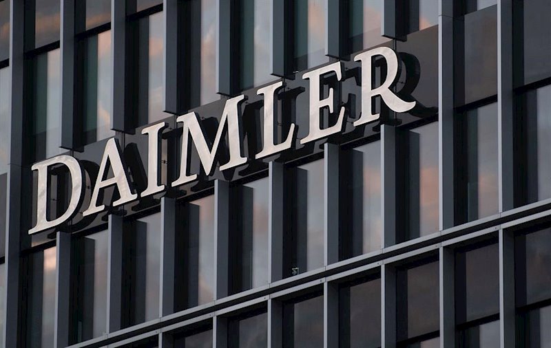 https://img4.s3wfg.com/web/img/images_uploaded/1/9/ep_logotipo_de_daimler.jpg