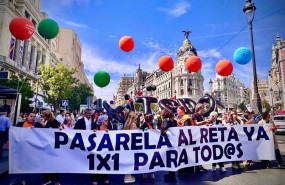 ep mas de 30000 mutualistas reclaman frente al congreso de los diputados una pasarela 1x1 al reta