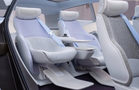 ep material de fibras de lino en el interior del volvo concept recharge