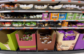 ep seccion de frutos secos en un supermercado de madrid
