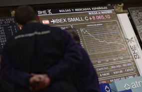 ep un panel con valores del ibex 35 en el palacio de la bolsa a 4 de febrero de 2022 en madrid