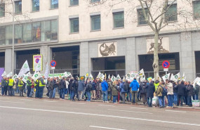 ep union de uniones reune cientos de productores frente a enesa para pedir mejoras