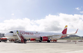 ep archivo   avion de iberia express bautizado con el nombre islas canarias