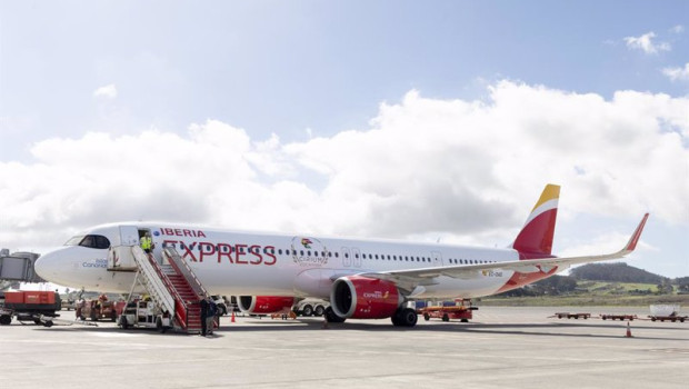 ep archivo   avion de iberia express bautizado con el nombre islas canarias