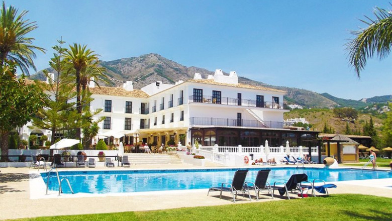 ep archivo ilunion hotel hacienda del sol mijas malaga accesibilidad turismo piscina hamaca ep archivo ilunion hotel hacienda del sol mijas malaga accesibilidad turismo piscina hamaca