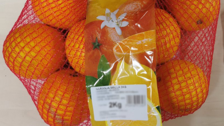 Archivo - Naranjas sudafricanas en un lineal de supermercado valenciano | LA UNIÓ - Archivo ep archivo naranjas sudafricanas en un lineal de supermercado valenciano