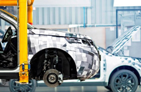 ep archivo   produccion del land rover discovery sport en halewood reino unido