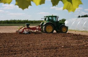ep archivo tractor en campo ep archivo tractor en campo