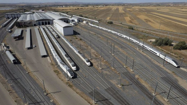 ep archivo   zaragoza  renfe licita un sistema de seguridad con drones con una de las bases en plaza