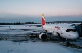 ep avion de iberia que realiza la ruta entre madrid y rovaniemi la capital de laponia