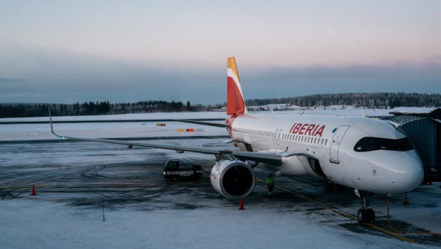 ep avion de iberia que realiza la ruta entre madrid y rovaniemi la capital de laponia ep avion de iberia que realiza la ruta entre madrid y rovaniemi la capital de laponia