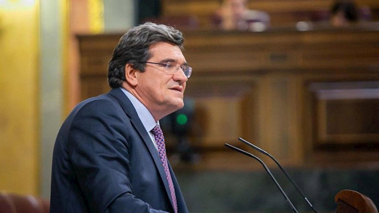 ep el ministro de inclusion seguridad social y migraciones jose luis escriva ante el pleno del