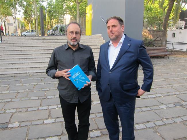 El Exdiputado De La CUP A.Baños Y El Vpte.O.Junqueras | EUROPA PRESS ep exdiputadola cup abanosvpteojunqueras