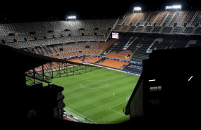 ep grada del estadio de mestalla en el valencia-atalanta