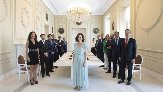 ep imagen de la presidenta de la comunidad de madrid isabel diaz ayuso junto al resto de consejeros