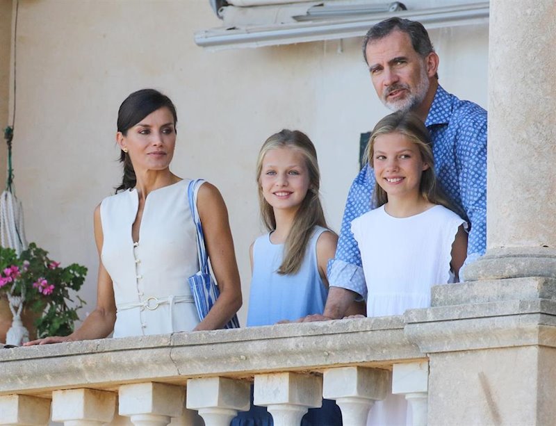 ep la familia real en una visita a la casa museo son marroig ep la familia real en una visita a la casa museo son marroig