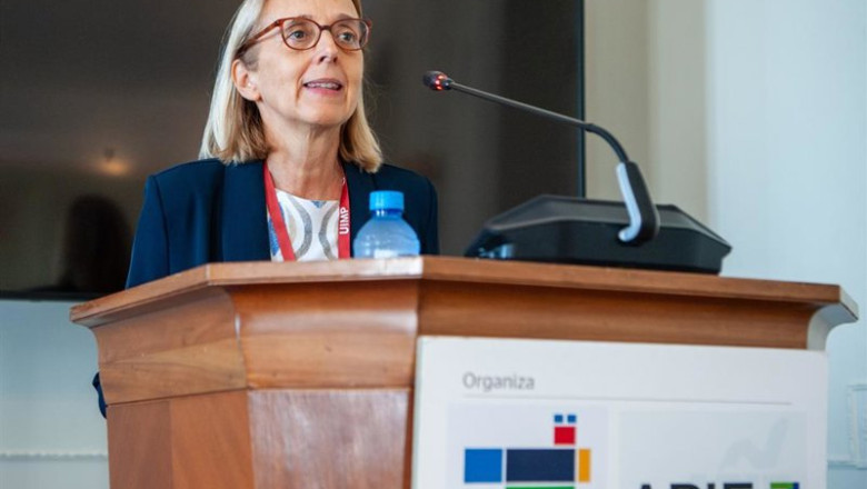 ep la presidenta de airef ines olondriz durante su intervencion en el curso de verano organizado por