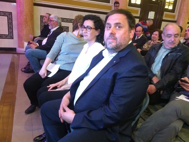 El líder de ERC, O. Junqueras, y la secretaria general, M. RovIra | EUROPA PRESS ep lidererc o junqueras ysecretaria general m rovira