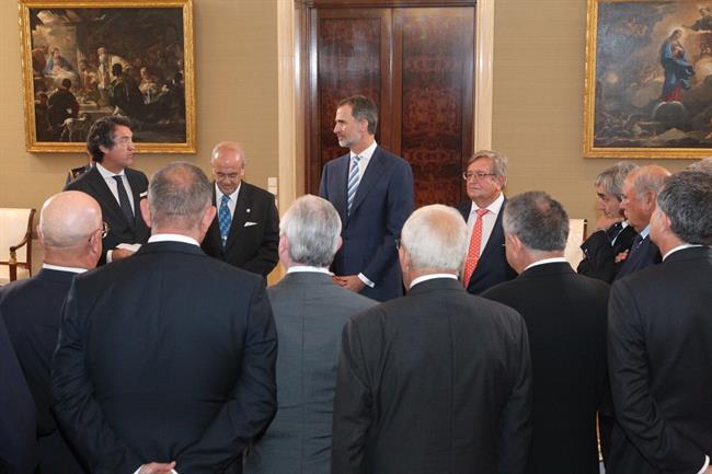 El Rey Felipe VI recibe a las Comunidades de Regantes. | COMUNIDAD DE REGANTES DE PALOS DE LA FRONTERA. ep rey felipe vi recibelas comunidadesregantes