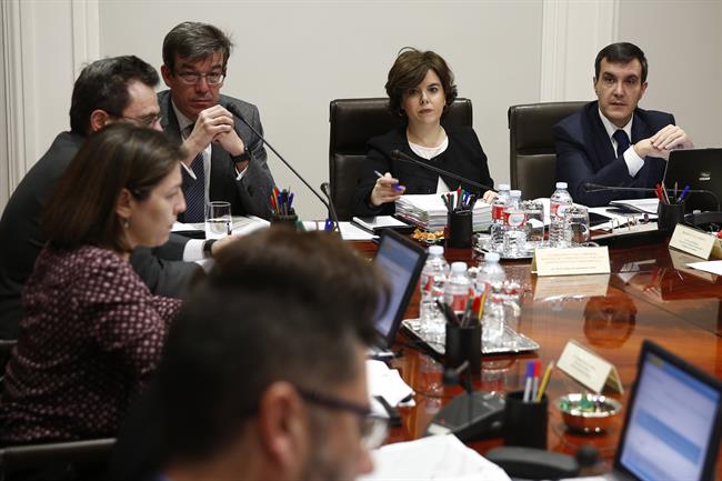 Soraya Sáenz de Santamaría preside la reunión de Secretarios y Subsecretarios | MONCLOA ep soraya saenzsantamaria presidereunionsecretariossubsecretarios