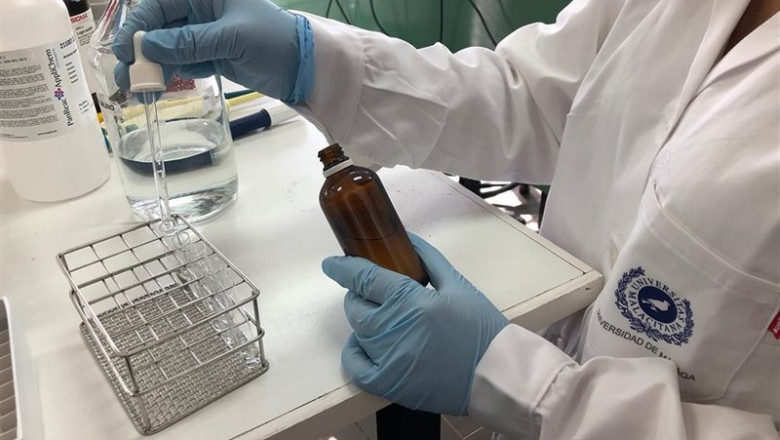 ep una investigadorala universidadmalaga uma enlaboratorio
