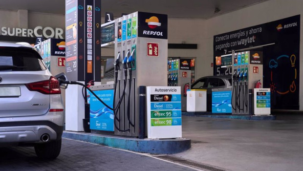 ep vehiculo repostando ep vehiculo repostando