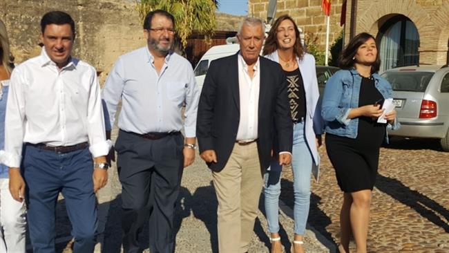El vicesecretario del PP Javier Arenas, en un acto en Carmona (Sevilla) | EUROPA PRESS ep vicesecretariopp javier arenas enactocarmona sevilla
