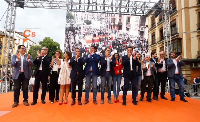 ep actociudadanosgranada con albert rivera juan marinluis salvador