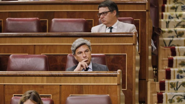 ep archivo   el diputado del psoe por cordoba andres lorite sentado en su escano durante una sesion