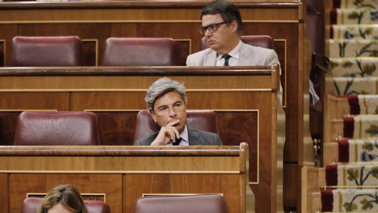 ep archivo   el diputado del psoe por cordoba andres lorite sentado en su escano durante una sesion