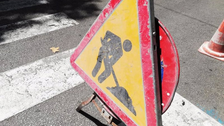 ep archivo   una senal de trafico advirtiendo de la presencia de una obra