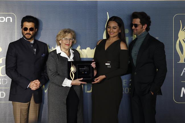 ep carmenalos actoresbollywoodla iifa weekend and awards