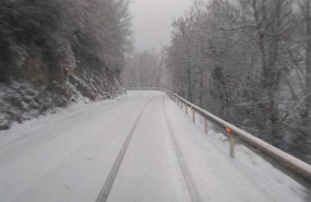 ep carretera a nieva de cameros la rioja nevada en enero de 2020