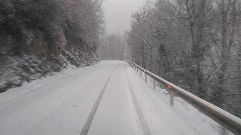 Carretera a Nieva de Cameros (La Rioja) nevada, en enero de 2020 | INMA SÁENZ - Archivo ep carretera a nieva de cameros la rioja nevada en enero de 2020