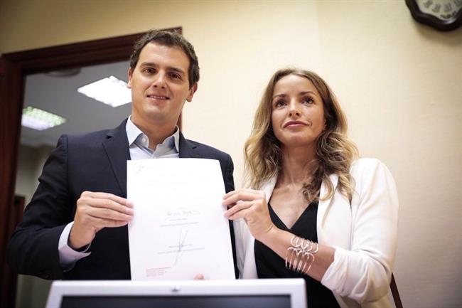 Ciudadanos registra en el Congreso una ley para regular la gestación subrogada | CIUDADANOS ep ciudadanos registracongresoleyregulargestacion subrogada