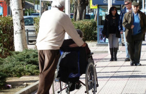 ep dependencia silla de ruedas ancianos vejez