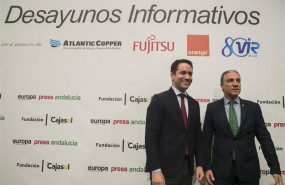 ep el consejero de la presidencia administracion publica e interior elias bendodo d junto al