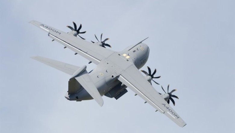 ep july 12 2014 the airbus a400m atlas four engined military transport aircraft pulling a tight turn