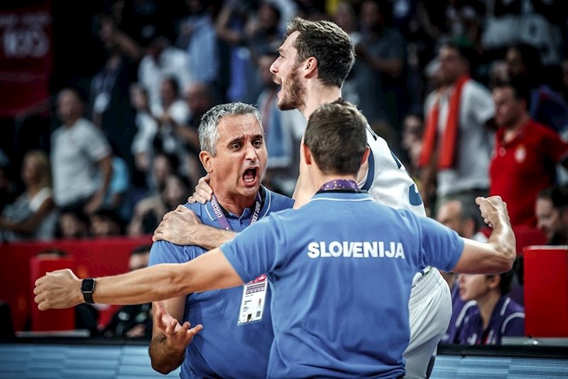 ep kokoskov celebra el exito de eslovenia en el eurobasket