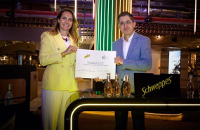 ep la consejera delegada de suntory beverage food spain sara de pablos y del director general de