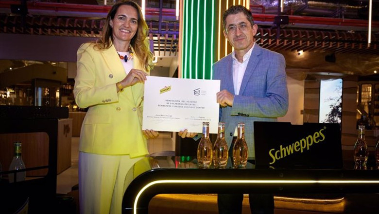 La consejera delegada de Suntory Beverage & Food Spain, Sara de Pablos, y del director general de Basque Culinary Center, Joxe Mari Aizega | SUNTURY BEVERAGE & FOOD SPAIN ep la consejera delegada de suntory beverage food spain sara de pablos y del director general de