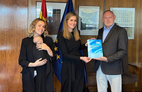 ep la secretaria de estado de energia sara aagesen con representantes del movimiento vientos de ep la secretaria de estado de energia sara aagesen con representantes del movimiento vientos de