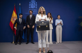 ep la vicepresidenta segunda y ministra de trabajo y economia social yolanda diaz posa con su