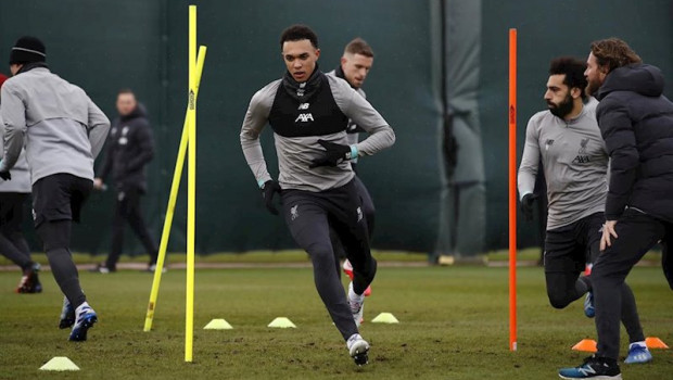 ep los jugadores del liverpool durante una sesion de entrenamiento antes del confinamiento