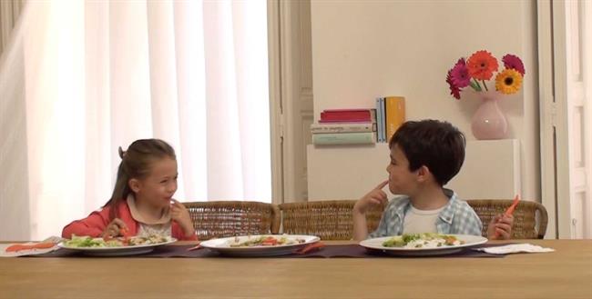 ep ninos comiendo