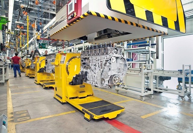 ep operario en una fabrica de motores vehiculos ep operario en una fabrica de motores vehiculos