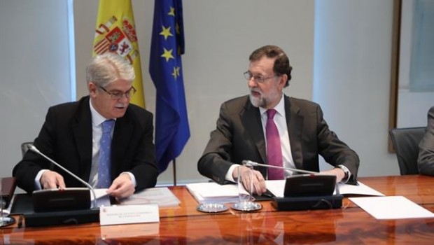 ep rajoyalfonso dastisla reunionconsejopolitica exteriormoncloa