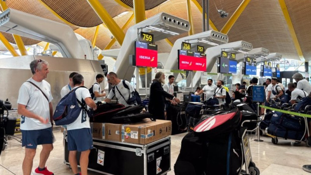 ep south europe ground services atiende al comite paralimpico espanol en su viaje a paris