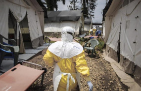 ep trabajador sanitario durante el brote de ebola en republica democratica del congo