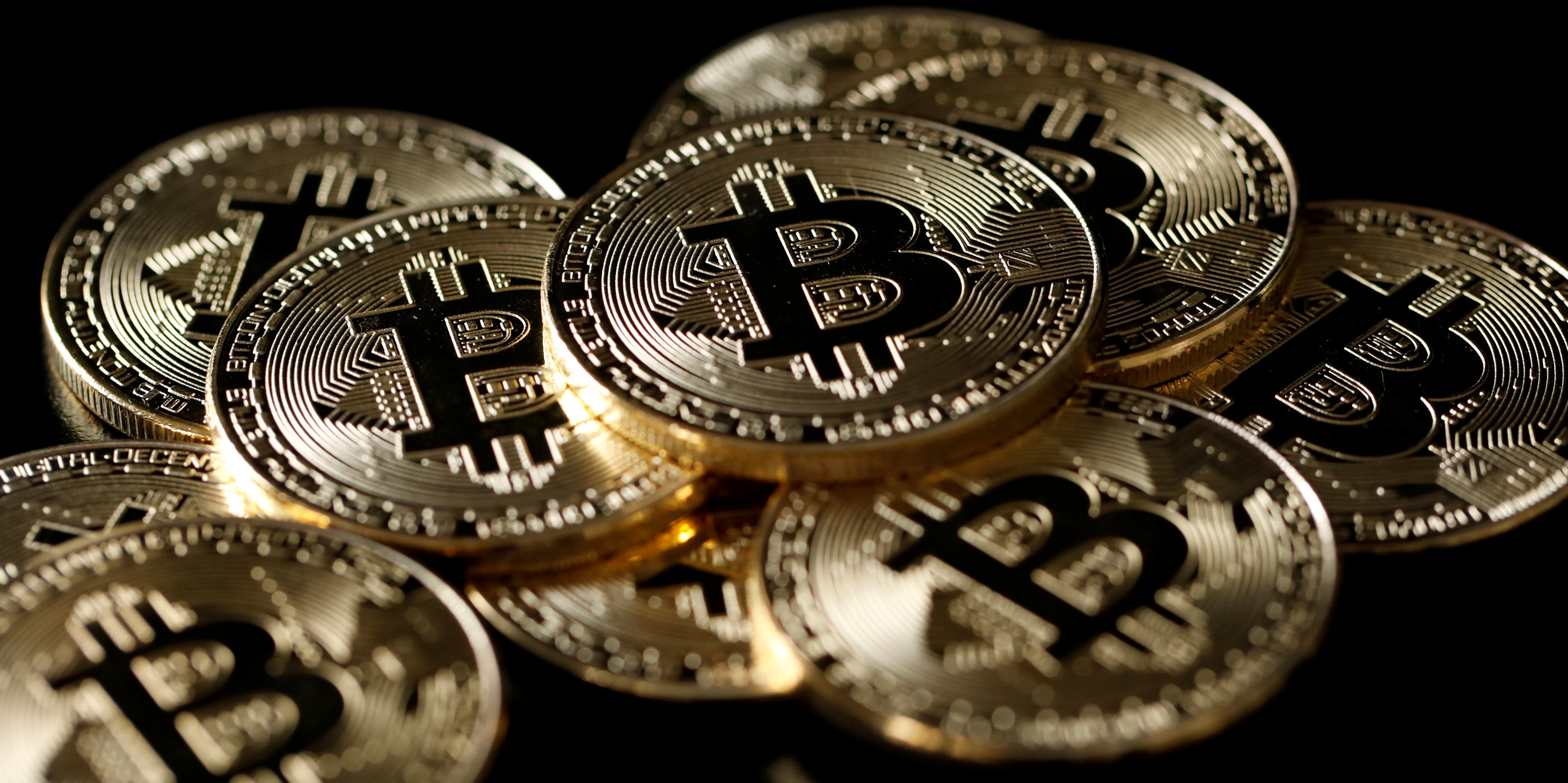 El bitcoin se recupera de un flash-crash tras su espectacular rally